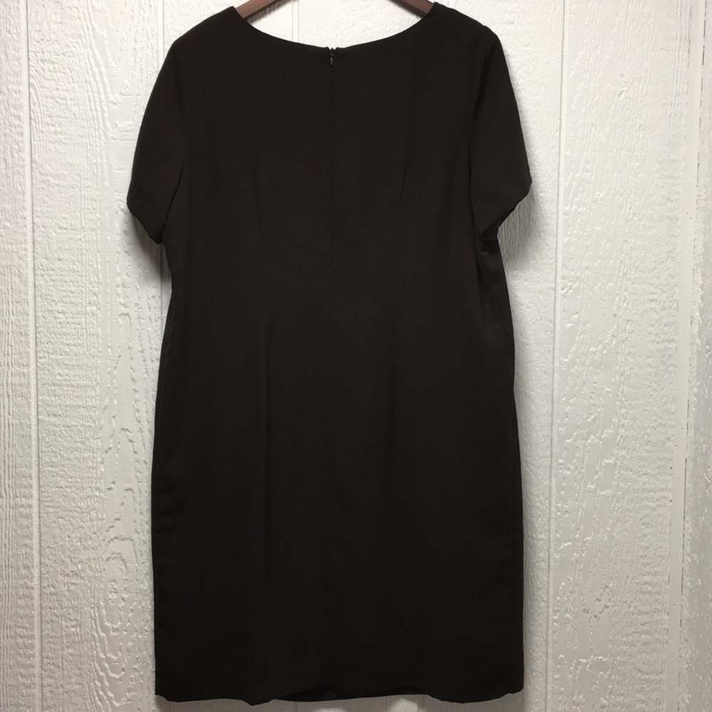 Dress - Picture 4 of 4
